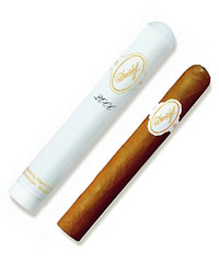 ダビドフ・チューボ２０００＿日本たばこ・外国たばこ・シガー（葉巻）・パイプの各種類を豊富な銘柄で販売・通販します。初心者の方にも吸い方などイラスト付きで説明・解説